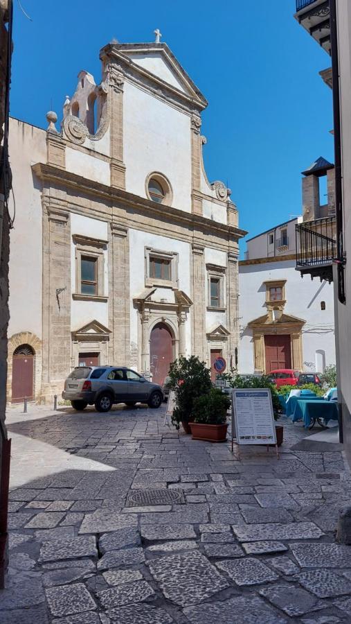 Appartamento In Pieno Centro I Mori E Le Dame Palermo Exterior photo