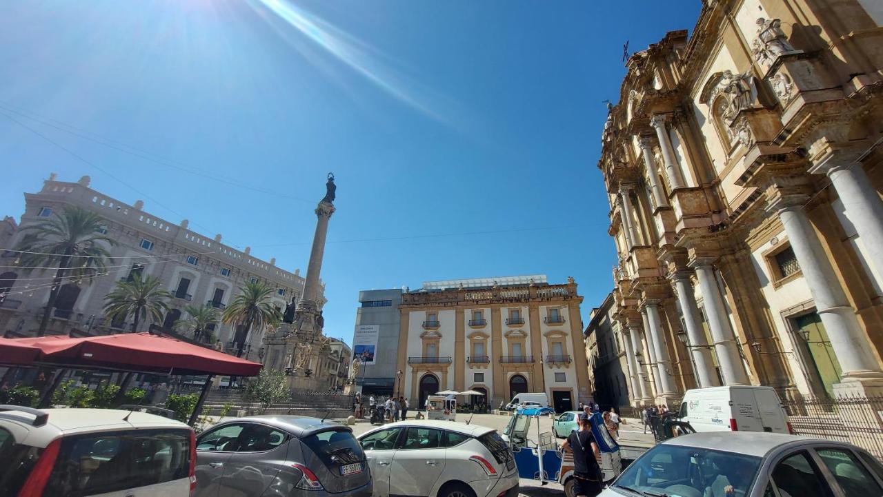 Appartamento In Pieno Centro I Mori E Le Dame Palermo Exterior photo